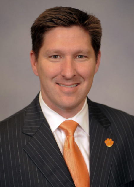 Clemson Tigers Coach Brad Brownell Rejects $7.8M Offers from Alabama, Ohio—Vows to Stay and Achieve Something Extraordinary with Clemson Basketball, Saying His Mission Isn’t Over Until He Leaves a Lasting Legacy in the Sports World.