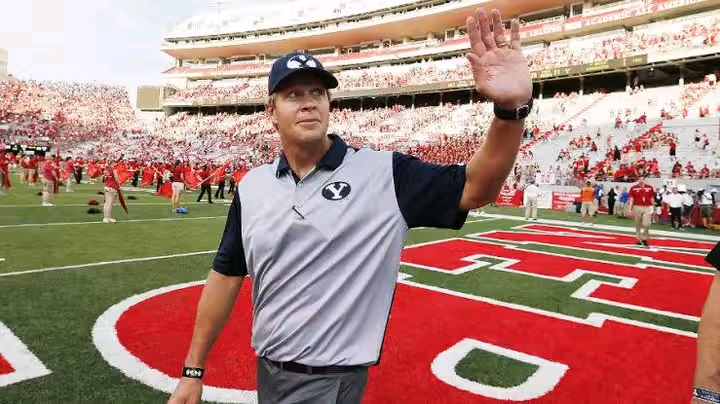 BREAKING NEWS: BYU Cougars fans Eagerly Welcome back Former head Bronco Mendenhall as the new head after several mistakes made by kalani sitake leading to….