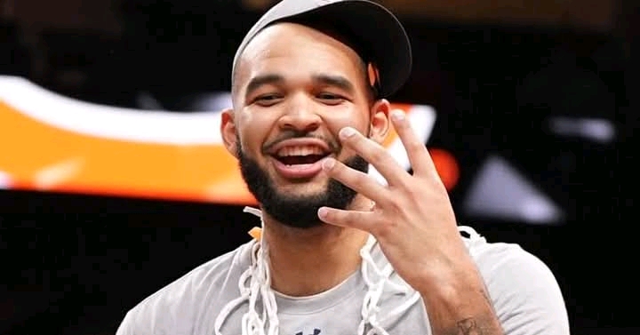 DEAL ACCEPTED: Auburn Tigers Basketball Rising star Johni Broome Makes History by Claiming the Coveted 2025 Oscar Robertson Trophy, Honoring Him As the Nation’s Top Collegiate Basketball Player with a Stellar Performance, He Also Received and…