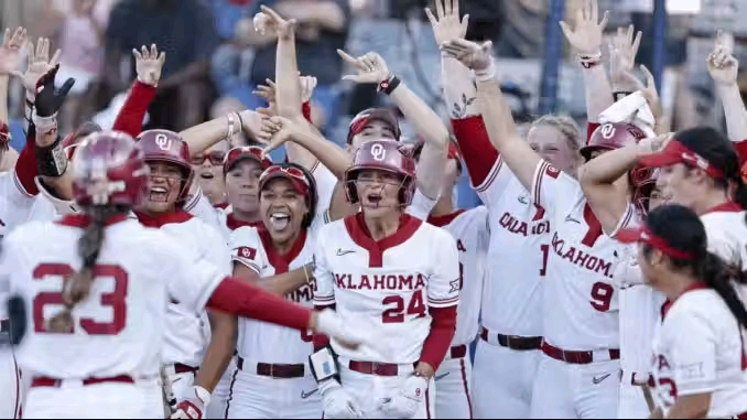 In a groundbreaking announcement that has sent shockwaves through the world of collegiate sports, the Oklahoma Sooners softball program has been officially recognized as the world’s best and most unified NCAA softball program, a distinction conferred jointly by ESPN and Netflix….