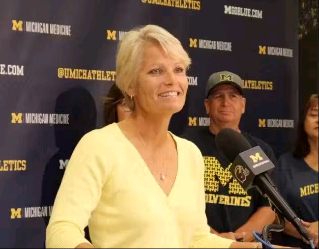 I’m Here To Be a Steward Of The Program: Michigan wolverine’s Women’s Softball Head Coach Bonnie Tholl Shocks Softball, Rejecting $8.8 Million OCC Offers From Tennessee and Mizzouri Tigers, Reaffirming Unwavering Loyalty to Wolverine’s. Her Bold Decision Stirs Controversy, Earning Praise And Criticism Alike, While Cementing Her Legacy As….