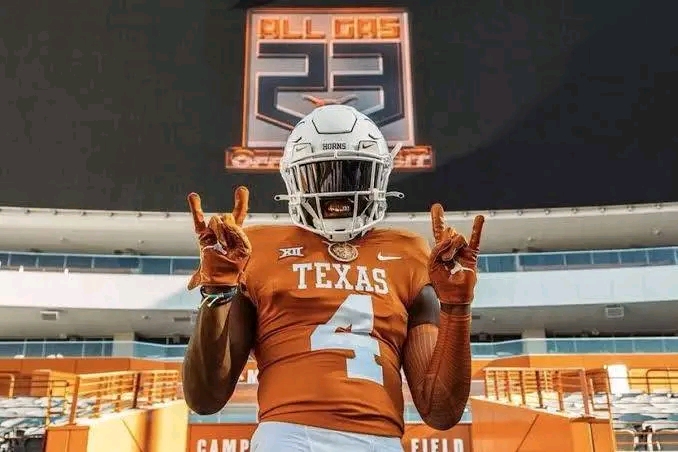 BREAKING NEWS: Texas Longhorns Land Fresh Quarterback Luke Dunham for 2025 Class” According to MaxPreps, Dunham had an impressive 2024 high school campaign, completing 164 of 265 passing attempts for 2,635 yards, with 28 touchdowns and eight interceptions….