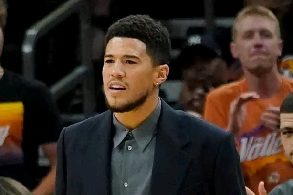 BREAKING NEWS: Phoenix Suns Basketball Star Devin Booker Donated His Entire $150 Million Bonus and Sponsorship Deal to Charities and Homeless Relief. What He’s Doing in a World of Compassion Indifference is Mind-Blowing…..