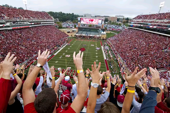 ESPN REPORT: WORLD’S BEST MARCHING BAND? Arkansas Razorback Just Made History. In a moment of thunderous pride and global recognition, the Arkansas Razorback Marching Band has officially been named the #1 marching band in the world — and the world is taking notice. The announcement came after a rigorous international ranking process involving…….