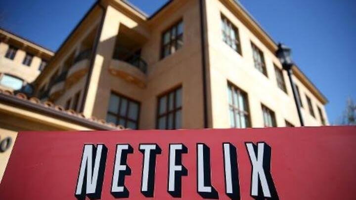 “This it’s cool and realistic” Groundbreaking: Netflix Land High Documentary on Southern Carolina Gamecocks…..