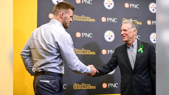 Pittsburgh Steelers have officially signed superstar edge rusher T.J. Watt to a four-year, $170 million contract extension, making him one of the highest-paid players in NFL history. The blockbuster deal includes $130 million in guaranteed money, surpassing the $160 million deal recently inked by Myles Garrett with the Cleveland Browns…