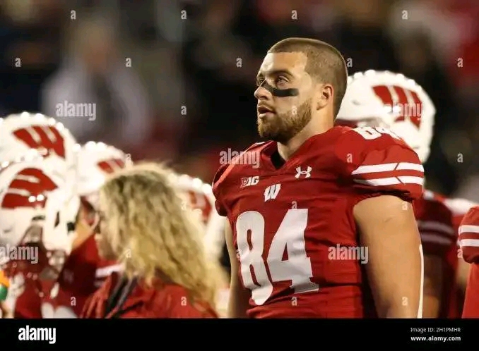 🚨🏈 *LOYALTY OVER LUXURY!* Wisconsin Badgers Superstar TE Jake Ferguson STUNS College Football by Rejecting Insane \$130.9M Arkansas Offer—Commits to Badger Brotherhood Instead! 💥 A Bold, Unforgettable Statement of Heart, Heritage, and Unshakable Pride in Madison! 🔴⚪ #BadgerBuilt #JakeFerguson #NILShock #WisconsinWins #UnbreakableBond