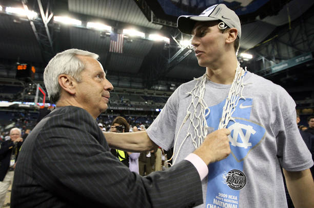🔥 UNC LEGEND: Tyler Hansbrough Cemented His Legacy as One of the Top 15 Tar Heels Since 2000 — All-Time ACC Leading Scorer, National Player of the Year, 2009 NCAA Champion, and Relentless Competitor Who Redefined Grit, Heart, and Carolina Pride in the Dean Dome! 💙🏀 A True Icon of the Carolina Blue Era!