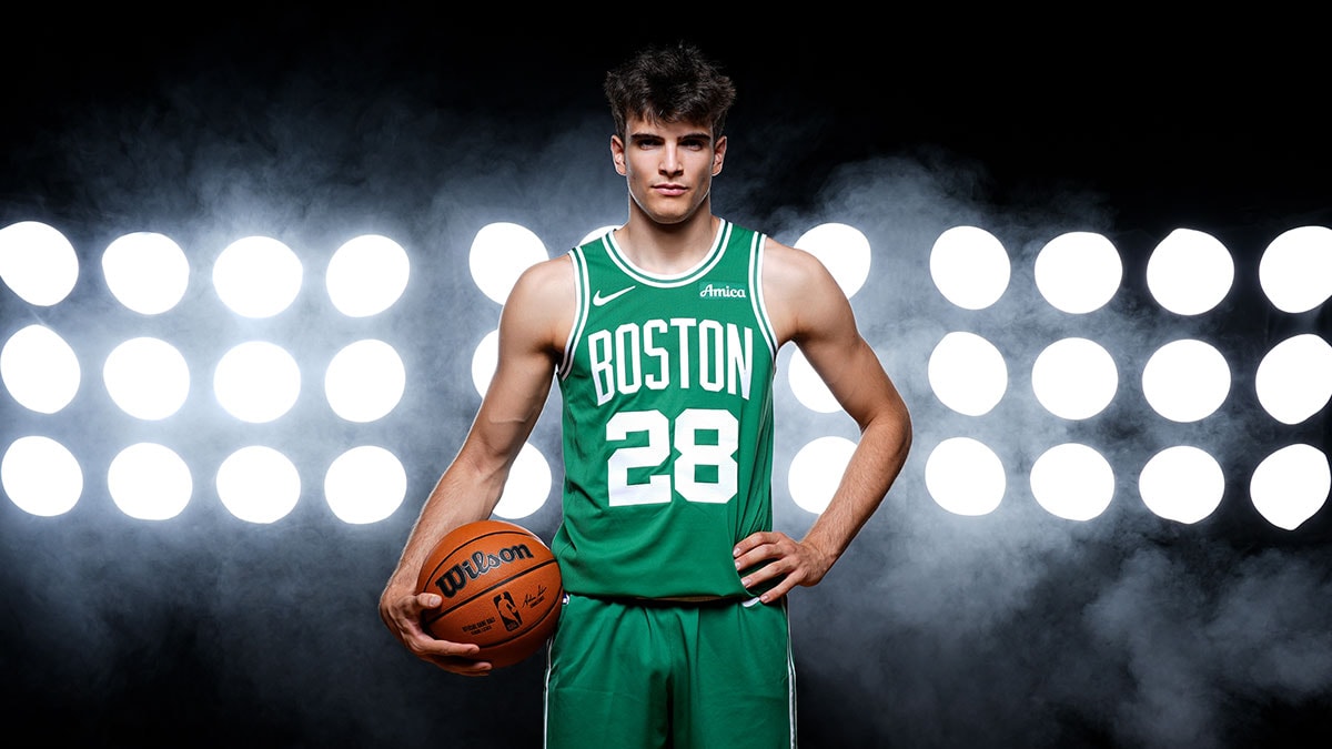 🏀🌟 *Meet Hugo Gonzalez: Basketball Royalty in His Blood!* From His Hoops-Savvy Parents to Record-Breaking Draft Combine Feats, the Rising Star’s Journey Is Destined for Greatness! 🔥🇪🇸 #HugoGonzalez #NextGenStar #BasketballBloodline