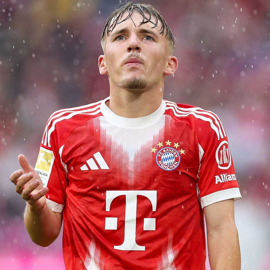 🌟🔴 **Young Sensation Lennart Karl vor Vertragsverlängerung beim FC Bayern – Talentierter Shootingstar erlebt unvergessene Tage und setzt klares Zeichen für Zukunft in München! ⚽🔥 #FCBayern #LennartKarl #MiaSanMia**