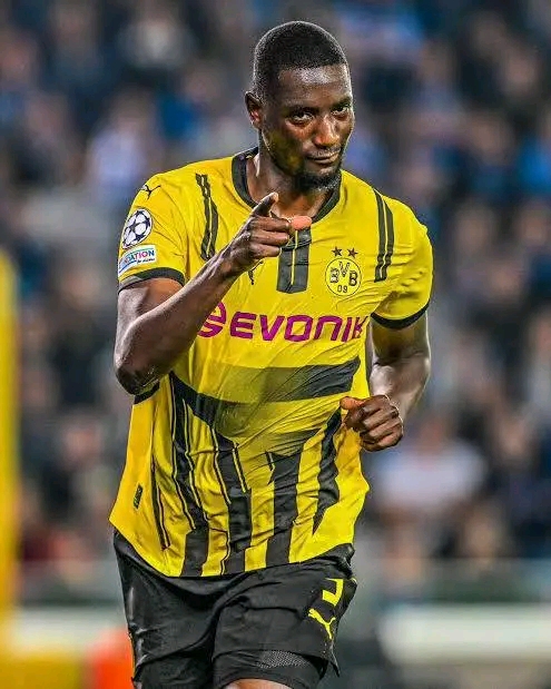 💛🖤 **Herz und Heldentat: Borussia Dortmunds Superstar Serhou Guirassy verzichtet auf komplette 2-Millionen-Dollar-Antrittsprämie und spendet sie für den Kampf gegen Obdachlosigkeit in Deutschland – Eine tief berührende, mutige Geste, die die Sportwelt erschüttert, Hoffnung schenkt und das wahre Gesicht eines Profisportlers offenbart! Ein Akt der Menschlichkeit, der Grenzen sprengt!**