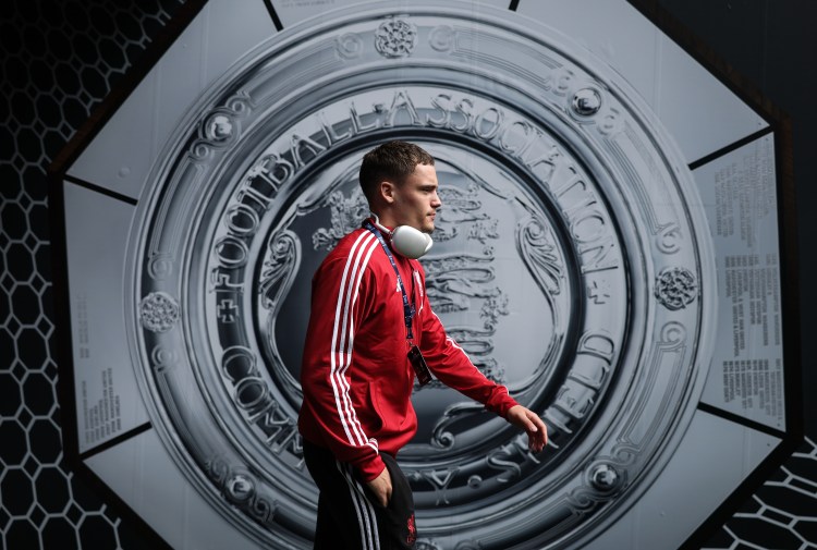 🏆🇩🇪 **Florian Wirtz krönt sich zum Deutschen Spieler des Jahres – Bayern-Star Michael Olise auf Platz zwei! Bittere Erinnerung für den Rekordmeister, der das Mega-Talent einst verpasste!** 🔴⚡