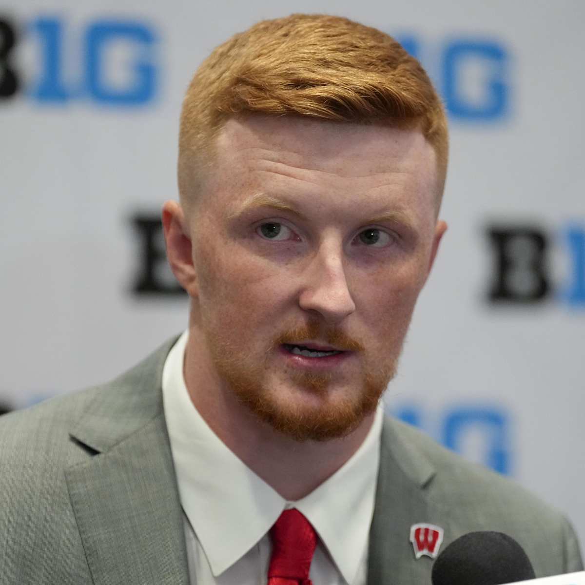 Surprising News: “I Am Done, I Won’t Play Again In 2025 Season” – QB Billy Edwards Jr Announces to the Wisconsin Badgers Due to Personal and Professional Reasons