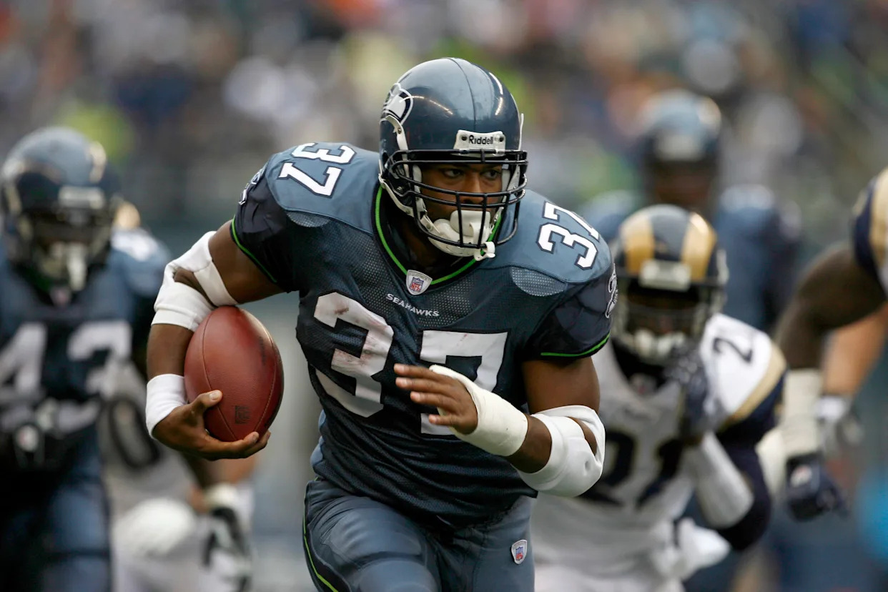 Seahawks legend Shaun Alexander announces he’s expecting his 14th child