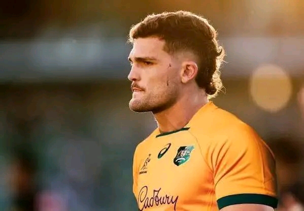Nathan Cleary has been officially crowned , a prestigious recognition of his outstanding skill, leadership, and consistency throughout the NRL season. Rising above elite rivals including Adam Reynolds (Broncos), Jahrome Hughes (Melbourne Storm), as the …..