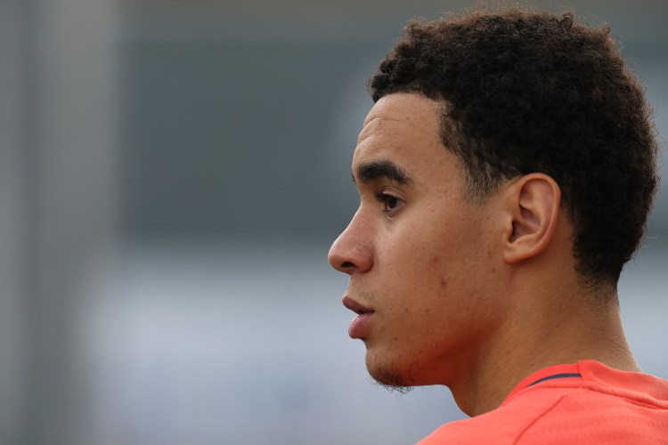 🇩🇪💥 BREAKING-NEWS: BAYERN-GESCHÄFTSFÜHRUNG ZEIGT VOLLES VERTRAUEN! 😍 Die Klubbosse des FC Bayern München sind überhaupt nicht besorgt über die Rückkehr und Integration von Jamal Musiala! 💪 Der junge Zauberer soll bald wieder ins Team zurückkehren, wenn er vollständig fit ist – ein Comeback voller Glanz, Talent und Hoffnung für München! 🔴✨ #MiaSanMia